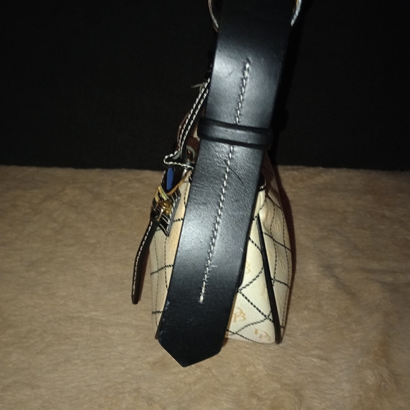 NWT Dooney & Bourke Moon Bag - Picture 7 of 14